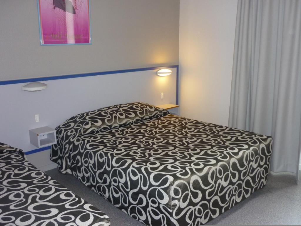 Carbon-Blanc Hotel Entre 2 Mers Proche Bordeaux חדר תמונה