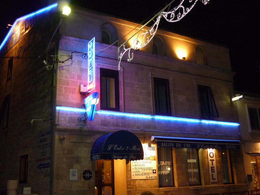 Carbon-Blanc Hotel Entre 2 Mers Proche Bordeaux מראה חיצוני תמונה