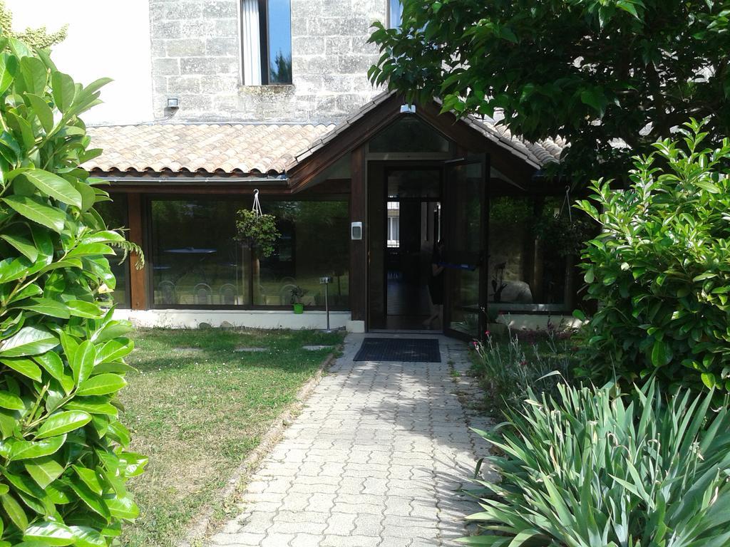 Carbon-Blanc Hotel Entre 2 Mers Proche Bordeaux מראה חיצוני תמונה