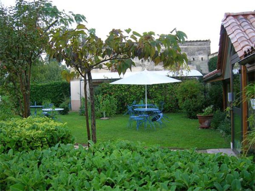 Carbon-Blanc Hotel Entre 2 Mers Proche Bordeaux מראה חיצוני תמונה