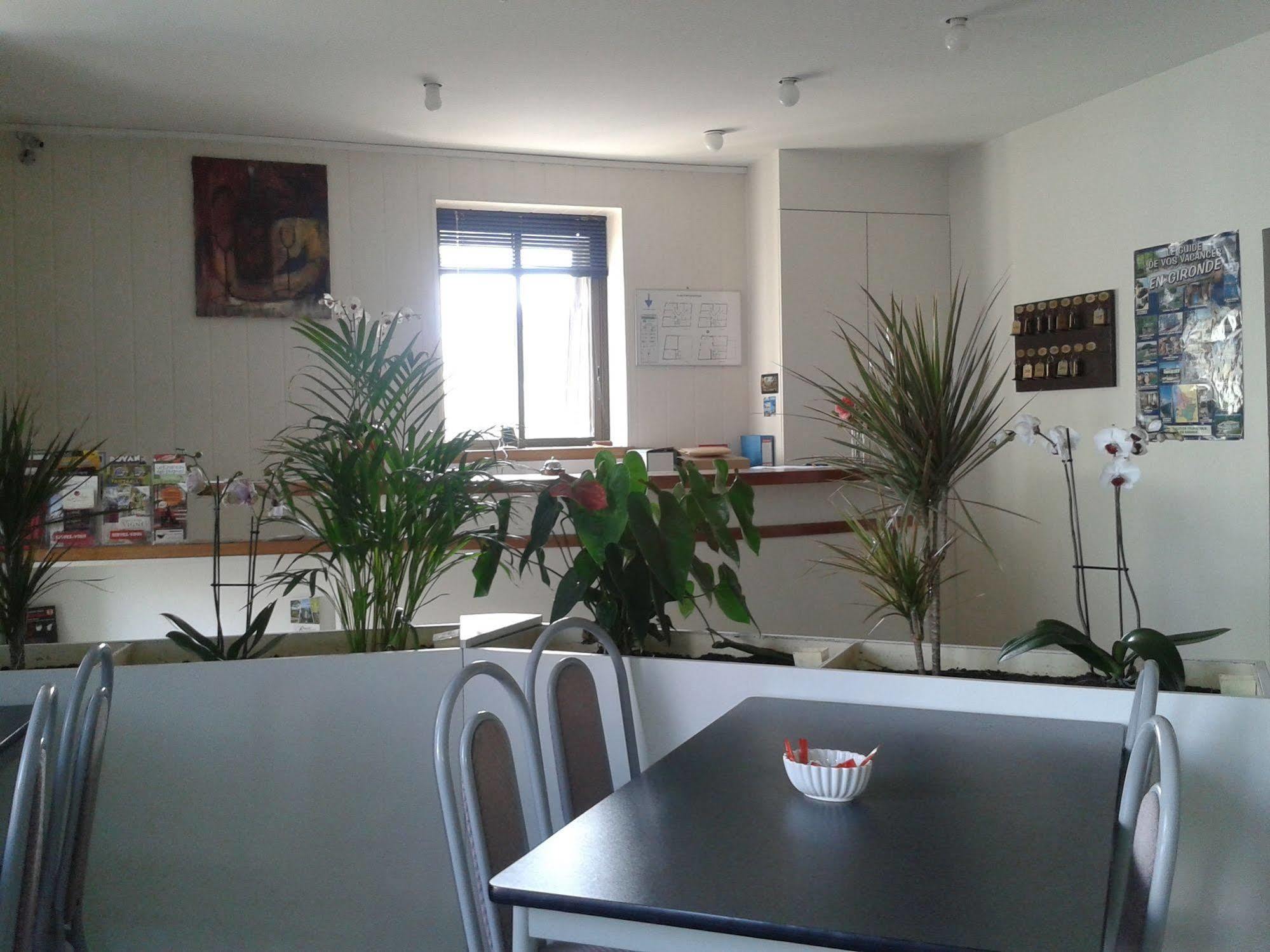 Carbon-Blanc Hotel Entre 2 Mers Proche Bordeaux מראה חיצוני תמונה